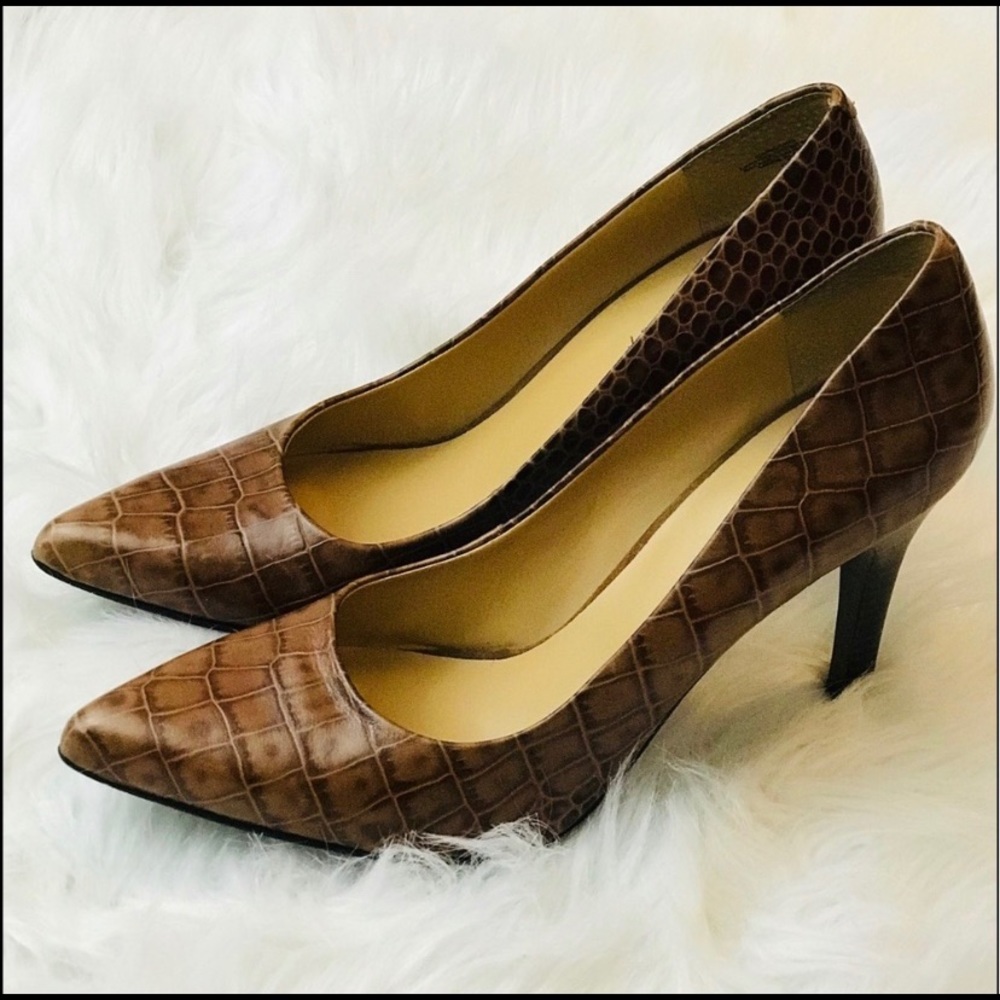 Nine West Brown Crocodile Leather Heels